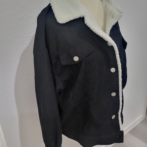 SHEIN Light Jacket Bundle - 2 Jackets. - Picture 6 of 8